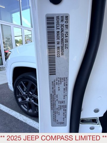 Certified 2025 Jeep Compass Limited w/ High Altitude Package AWD/4WD image 26