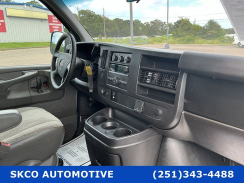 Used 2015 GMC Savana 2500 RWD image 15