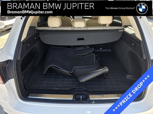 Used 2022 Mercedes-Benz GLC 300 4MATIC image 16