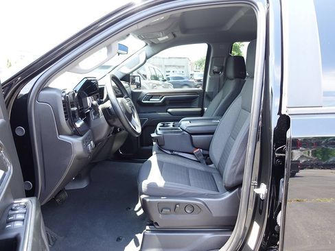 Used 2024 Chevrolet Silverado 1500 LT AWD/4WD image 19