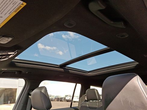 Used 2022 Jeep Grand Cherokee L Overland image 14