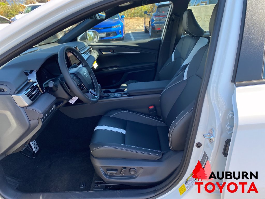 New 2026 Toyota Camry SE FWD image 11