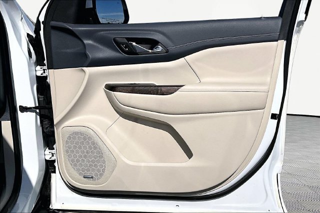 Used 2020 GMC Acadia Denali FWD image 19
