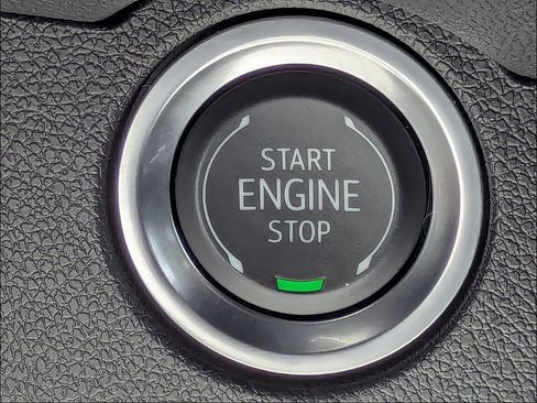 Used 2025 Chevrolet Traverse High Country w/ LPO, Floor Liner Package FWD image 29