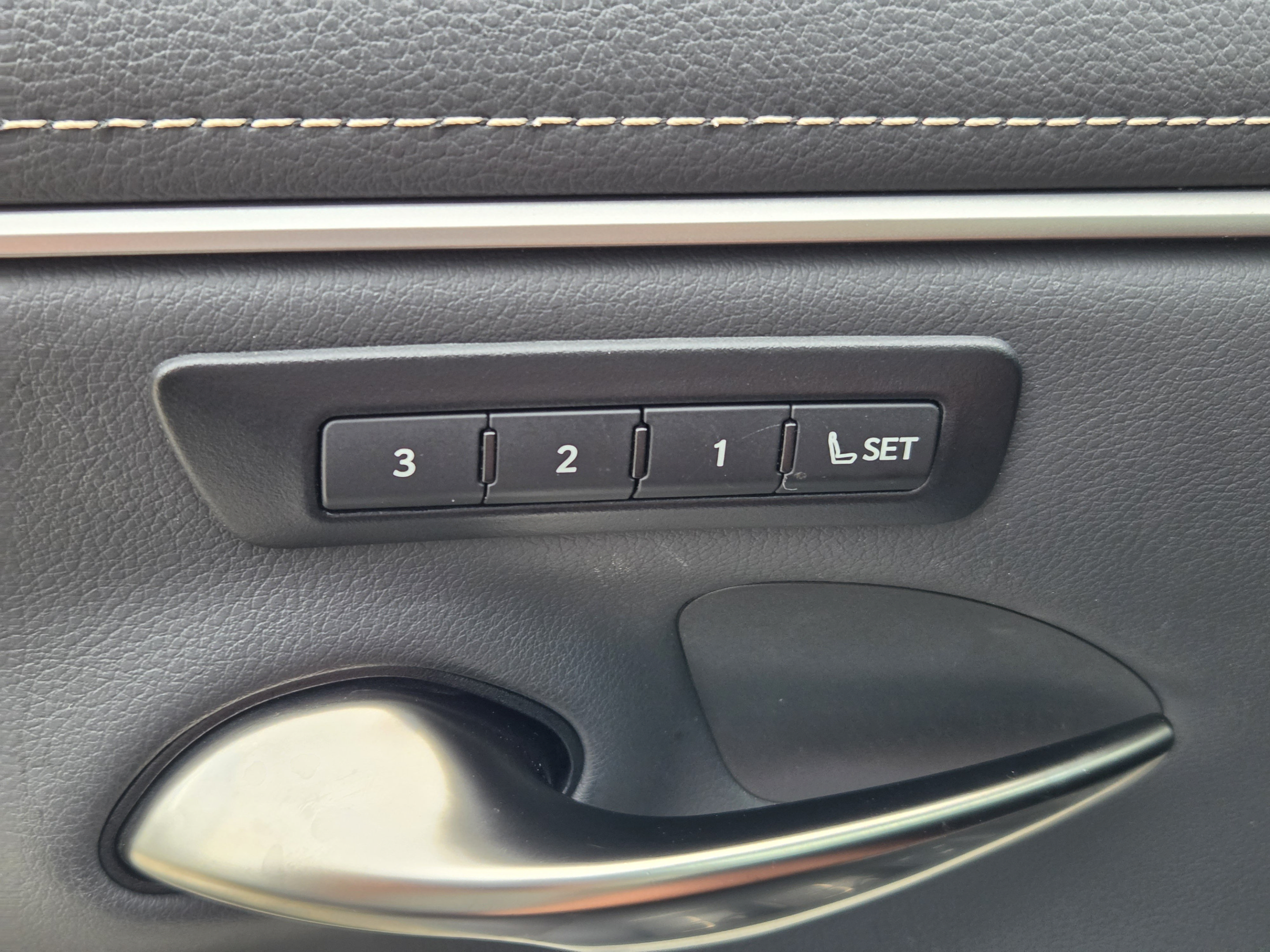 Used 2024 Lexus ES 350 w/ Premium Package FWD image 22