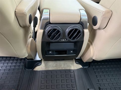 Used 2016 Land Rover LR4 HSE LUX AWD/4WD image 18