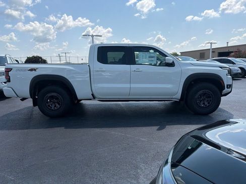 New 2026 Nissan Frontier PRO-4X w/ Pro Premium Package AWD/4WD image 7