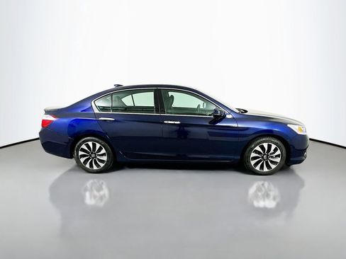 Used 2015 Honda Accord Touring image 4