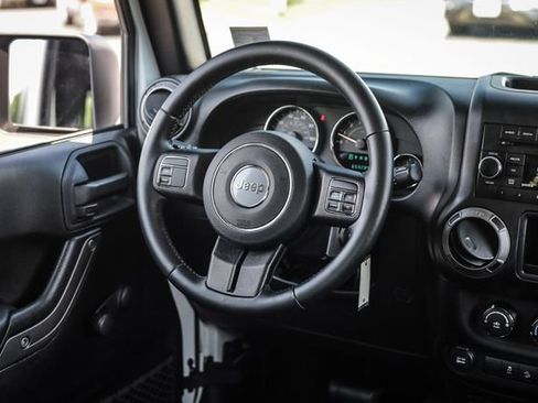Used 2015 Jeep Wrangler Sport w/ Quick Order Package 24S AWD/4WD image 31