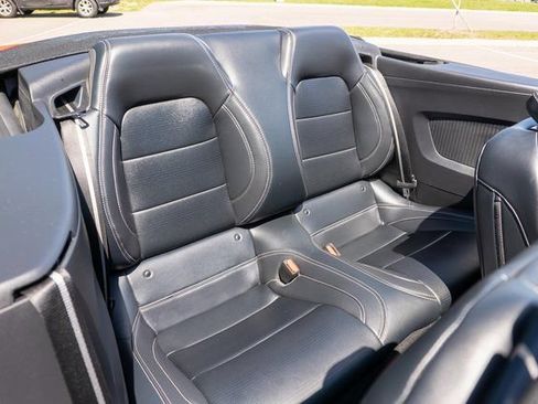 Used 2025 Ford Mustang GT Premium RWD image 24