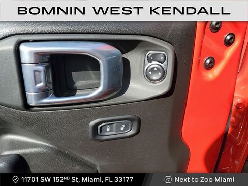 Used 2024 Jeep Wrangler Unlimited w/ LED Headlamp & Fog Lamp Group image 20