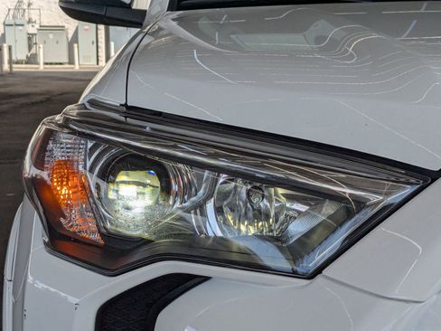 Used 2023 Toyota 4Runner SR5 Premium image 6