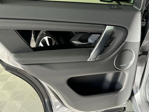 Certified 2025 Land Rover Discovery Sport S image 28