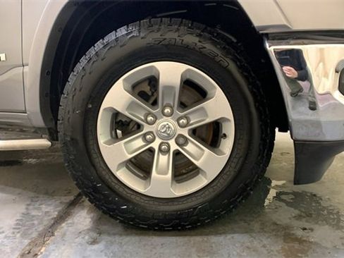 Used 2021 RAM 1500 Laramie image 9