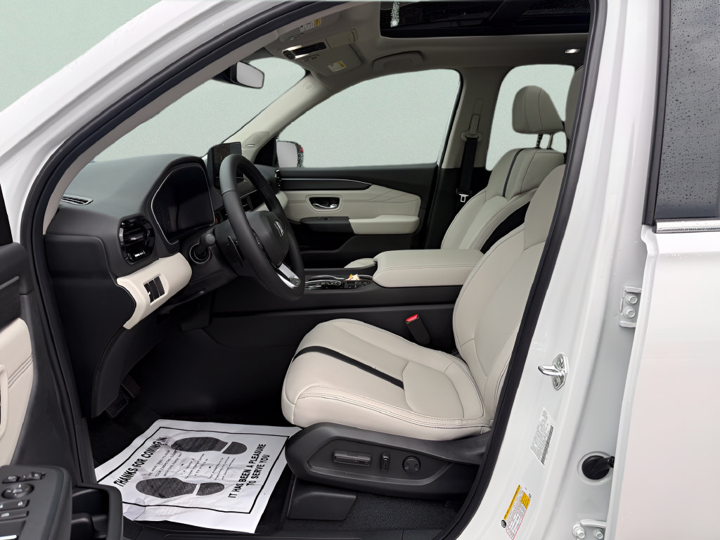 New 2026 Honda Pilot Touring image 9