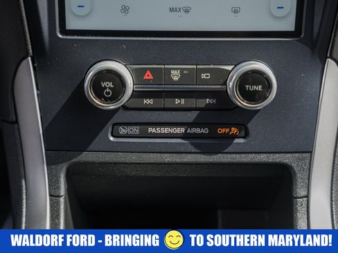 Used 2022 Ford Edge SE w/ Black Appearance Package AWD/4WD image 22