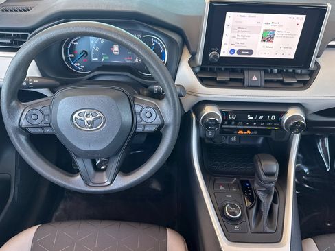 Used 2024 Toyota RAV4 XLE w/ Convenience Package AWD/4WD image 17