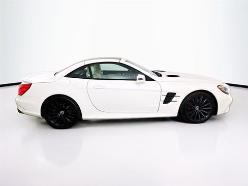 Used 2018 Mercedes-Benz SL 550 image 8