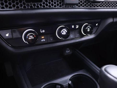 Certified 2024 Honda HR-V Sport image 6