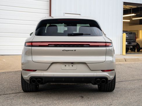 Certified 2024 Porsche Cayenne S image 6