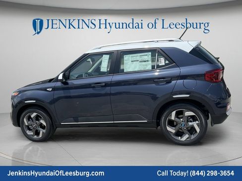 New 2026 Hyundai Venue SEL FWD image 8