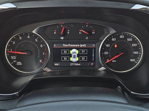 Used 2025 Chevrolet Blazer LT image 11