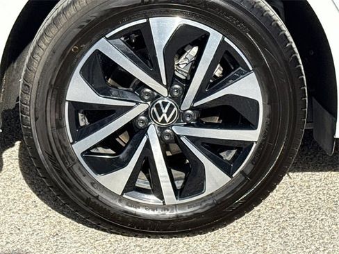 Used 2024 Volkswagen Jetta S image 9