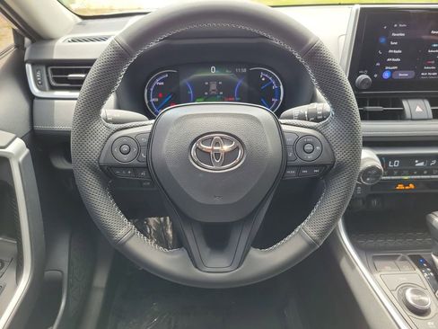 Used 2024 Toyota RAV4 XLE w/ Convenience Package image 13