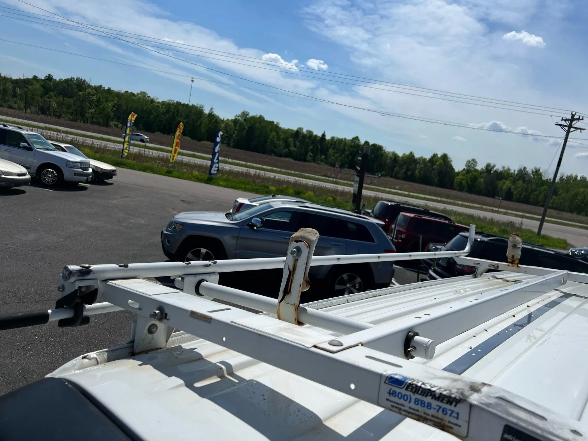Used 2015 Chevrolet Express 2500 RWD image 28
