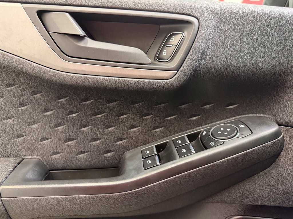 Used 2020 Ford Escape S AWD/4WD image 18