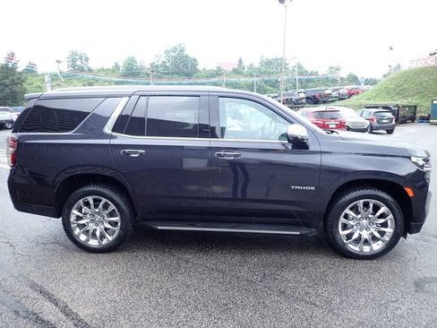 Used 2024 Chevrolet Tahoe Premier w/ Premium Package AWD/4WD image 9
