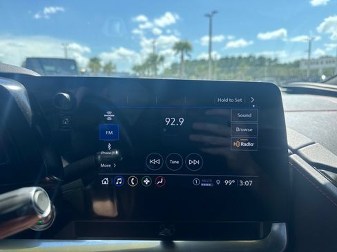 Used 2022 Chevrolet Corvette Stingray Coupe w/ Z51 Performance Package RWD image 27
