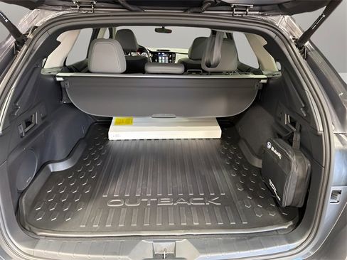 Certified 2025 Subaru Outback Limited w/ Popular Package #2 image 36