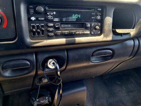 Used 2001 Dodge Ram 3500 Truck 2WD Quad Cab image 2