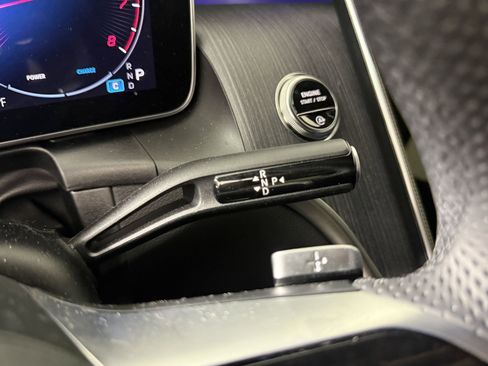 Used 2025 Mercedes-Benz GLC 300 GLC 300 image 17