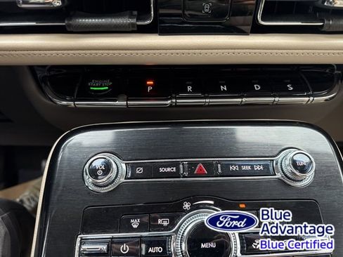 Used 2022 Lincoln Nautilus Reserve w/ Luxury Package image 18