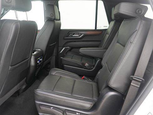 Used 2025 GMC Yukon Denali image 17