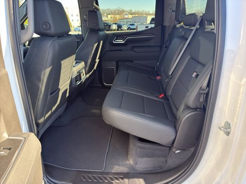 New 2026 GMC Sierra 1500 SLT w/ SLT Premium Package image 19