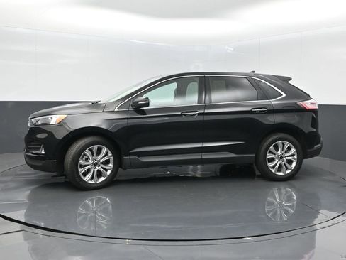 Used 2024 Ford Edge Titanium image 4
