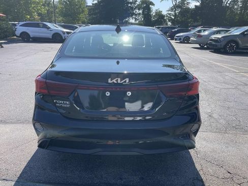 Used 2023 Kia Forte LXS FWD image 4
