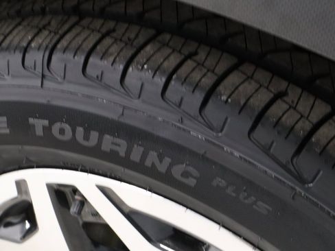 Used 2022 Subaru Forester Premium image 20