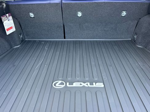 New 2026 Lexus UX 300h FWD image 27
