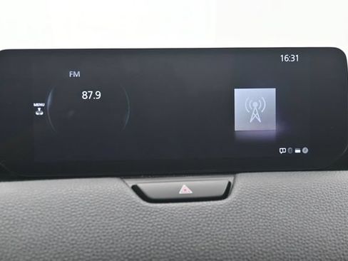 Used 2024 MAZDA CX-90 3.3 Turbo w/ Preferred Plus AWD/4WD image 11