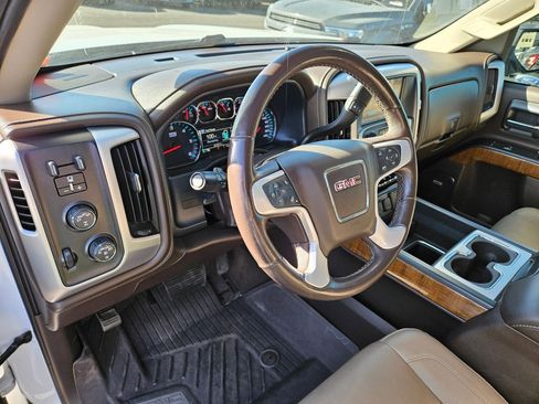 Used 2018 GMC Sierra 1500 SLT w/ SLT Premium Package AWD/4WD image 16