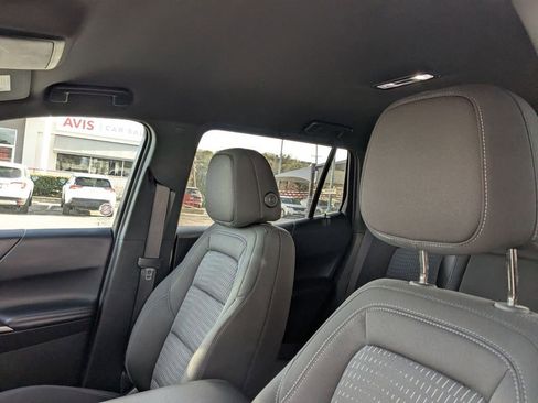 Used 2025 Chevrolet Equinox LT image 23