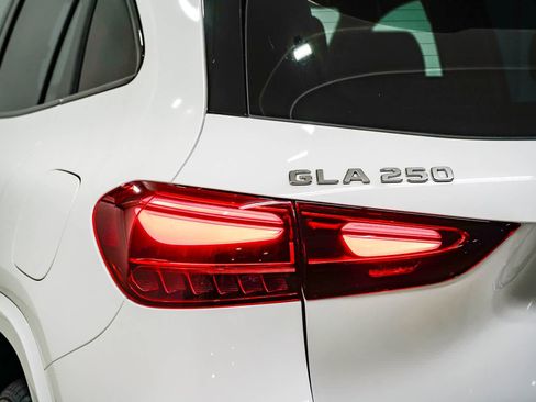 Used 2026 Mercedes-Benz GLA 250 image 9