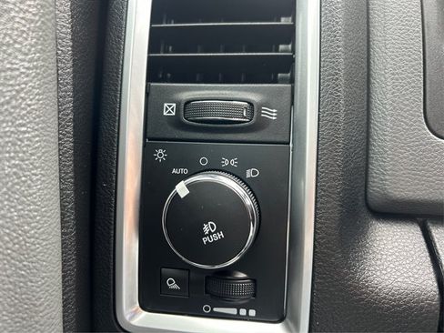 Used 2017 RAM 1500 Big Horn AWD/4WD image 27