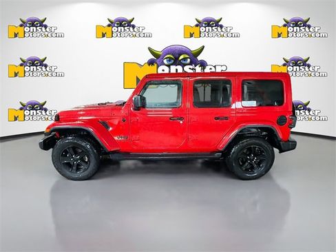 Used 2021 Jeep Wrangler Unlimited Sahara image 7