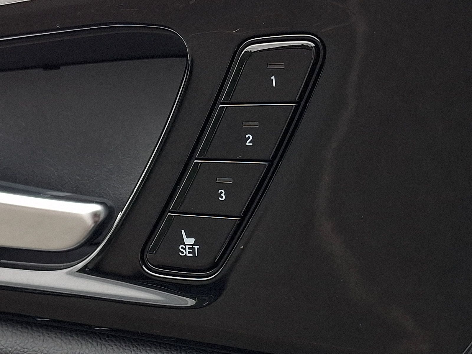 Certified 2024 Acura MDX SH-AWD image 25