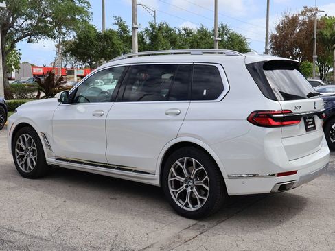 Used 2023 BMW X7 xDrive40i w/ Executive Package image 13
